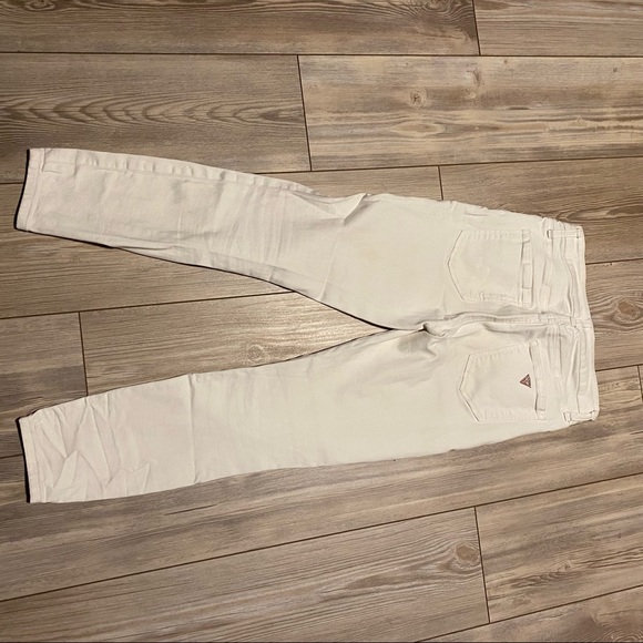 Women’s white Guess Jeans - Picture 1 of 3